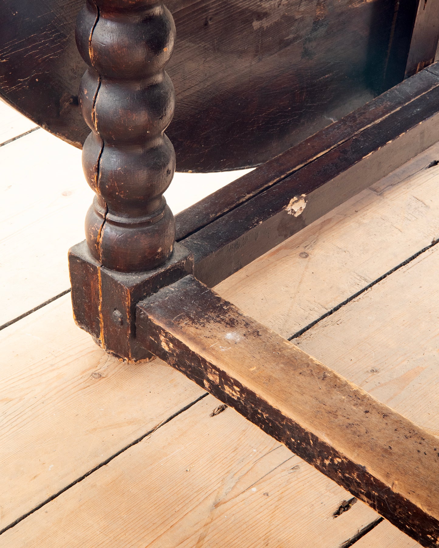 18th c, Baroque Drop-Leaf Table