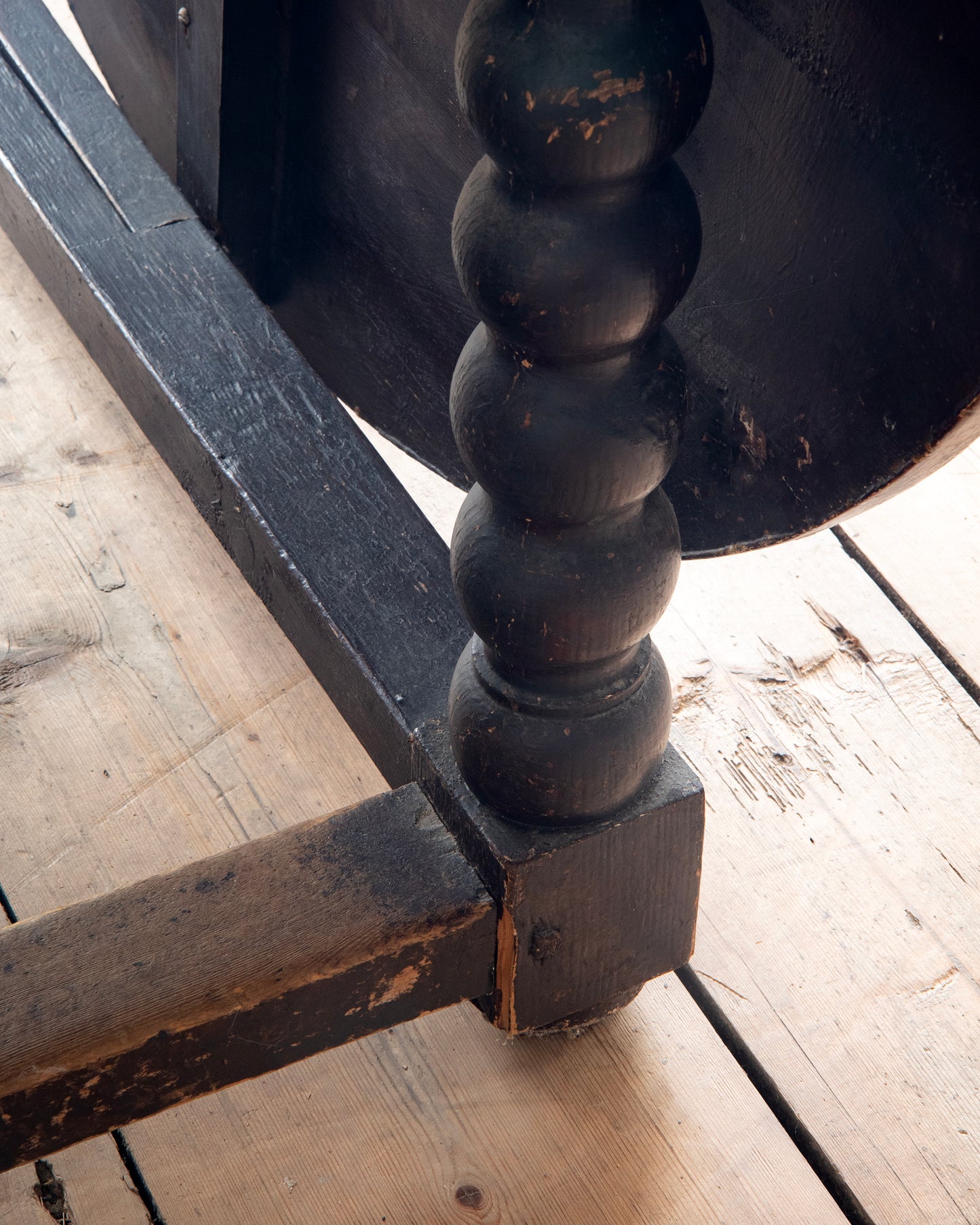 18th c, Baroque Drop-Leaf Table