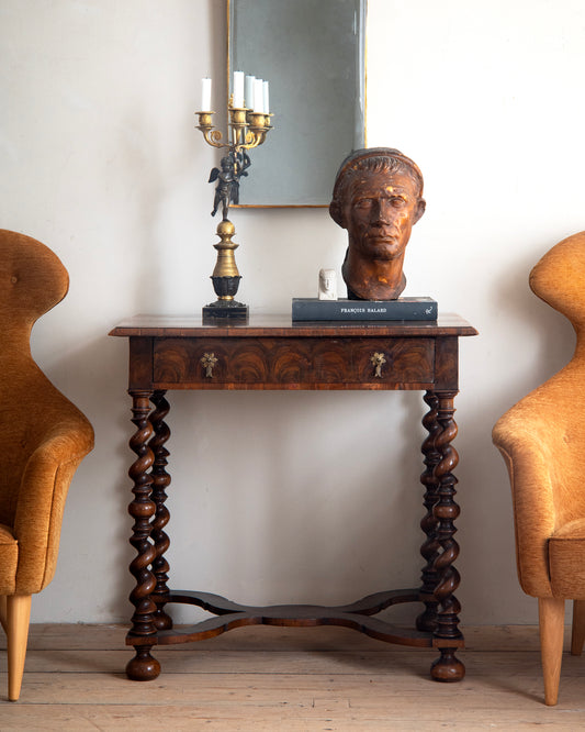 18th c, Oyster Console Table
