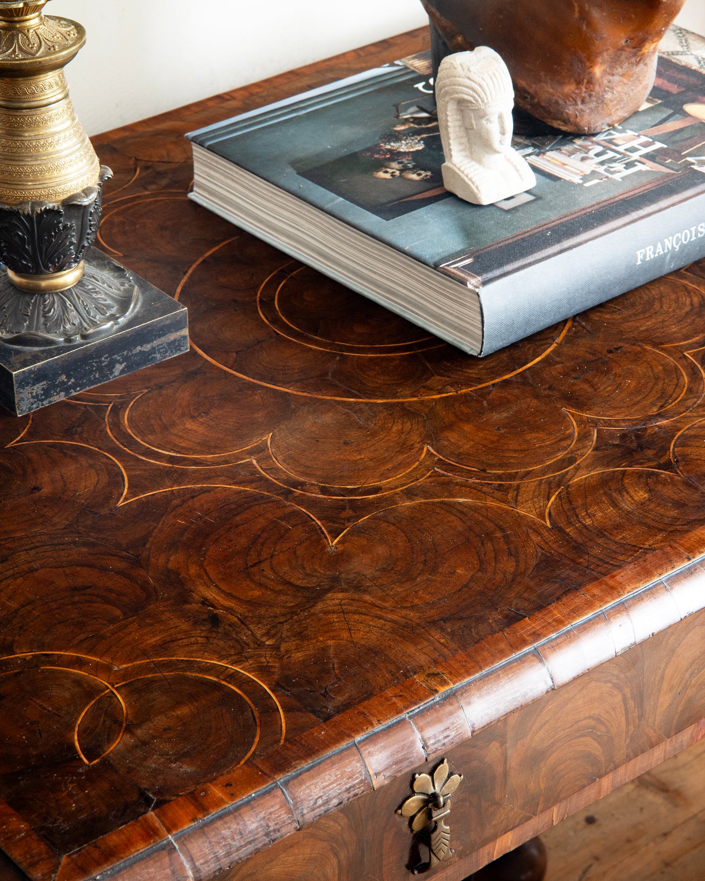 18th c, Oyster Console Table