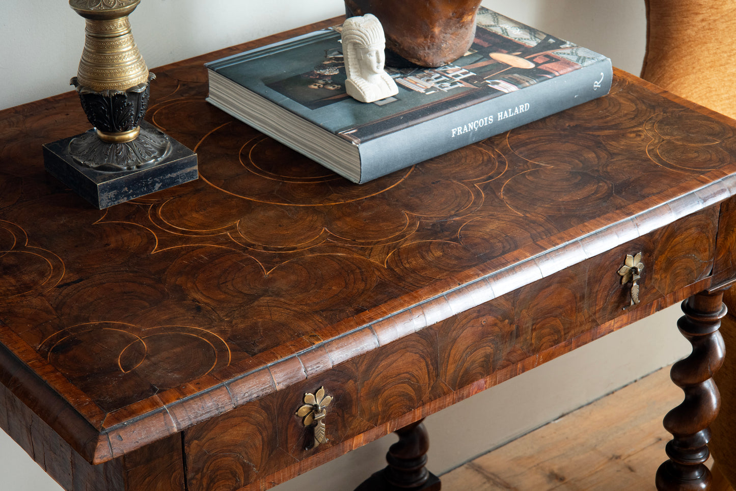 18th c, Oyster Console Table